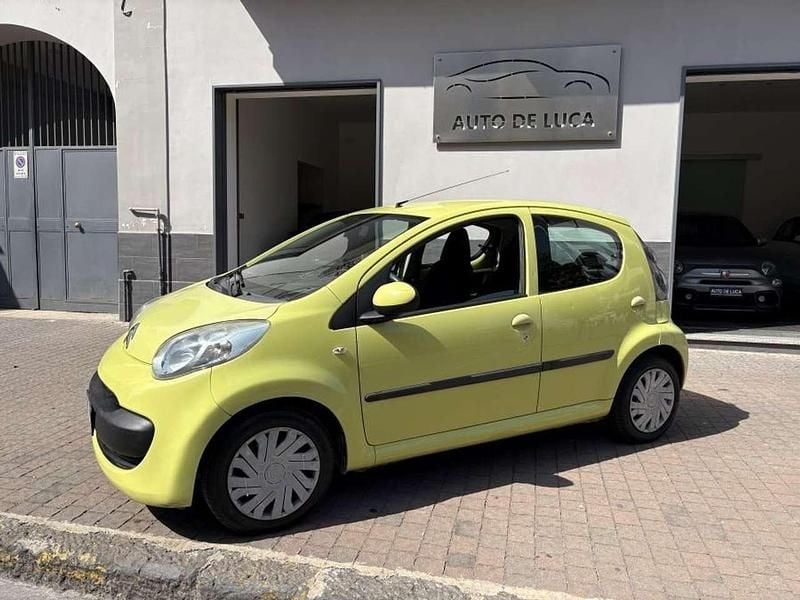 Verde Usata 2008 Citroën C1 Due volumi | 2699 € (Buon prezzo) - Immagine 1/4