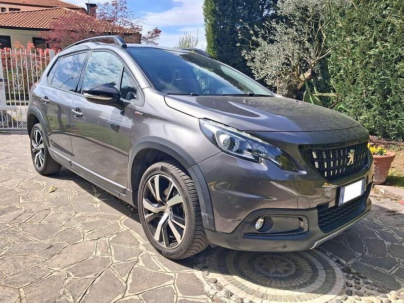 Usata Peugeot 2008 GT-line 110 CV (80 kW) 2017 Grigio SUV