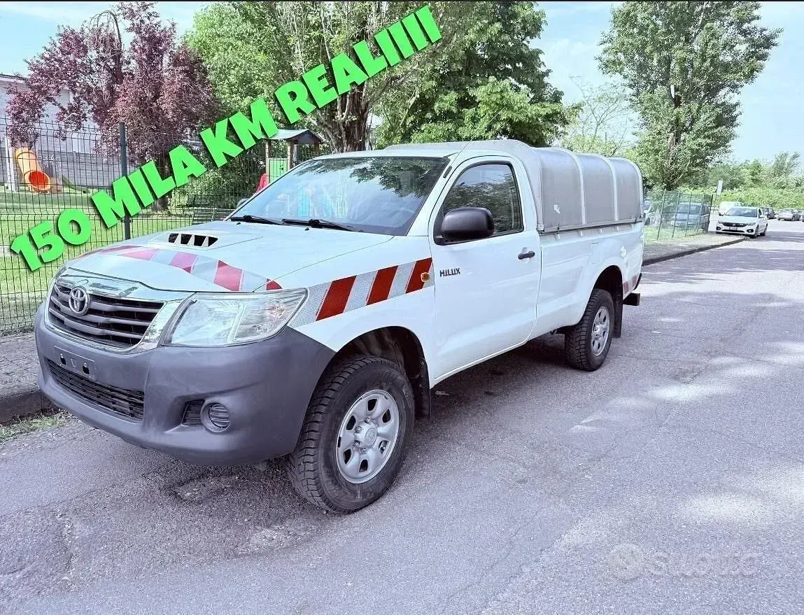 Usata Toyota HiLux 144 CV (105 kW) 2013 Pick-up