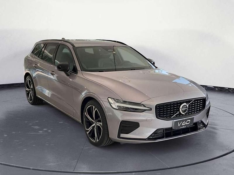 Nuova Volvo V60 Plus 197 CV (144 kW) 2026 Grigio Station wagon