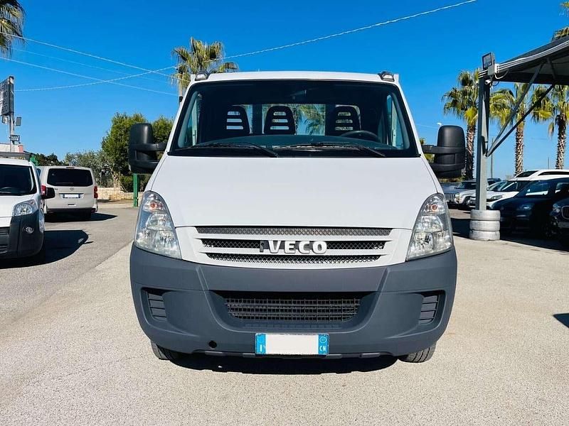Usata Iveco Daily 97 CV (71 kW) 2007 Bianco Furgone