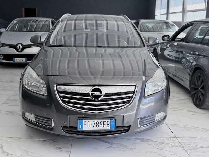 Usata Opel Insignia Cosmo 160 CV (117 kW) 2010 Grigio Station wagon