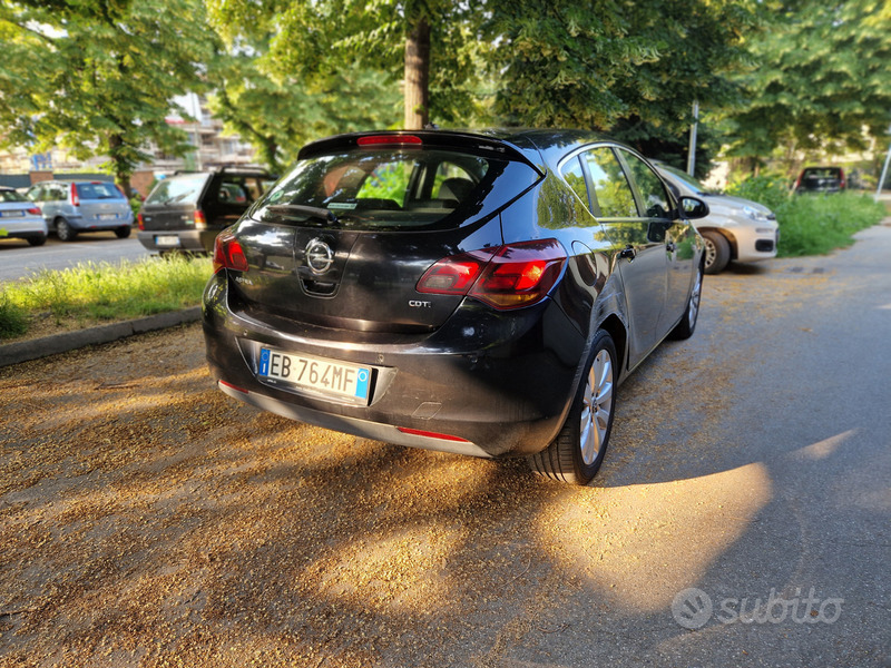 Usato 2010 Opel Astra 1.7 Diesel (5.300 €)