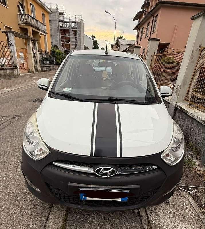 Usata Hyundai i10 Classic 69 CV (50 kW) 2013 Bianco Utilitaria