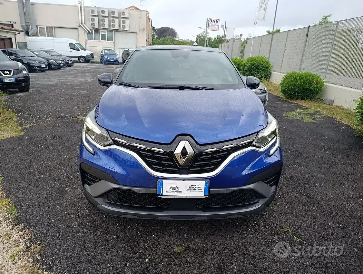 Usata Renault Captur RS Line 101 CV (74 kW) 2022 Blu SUV