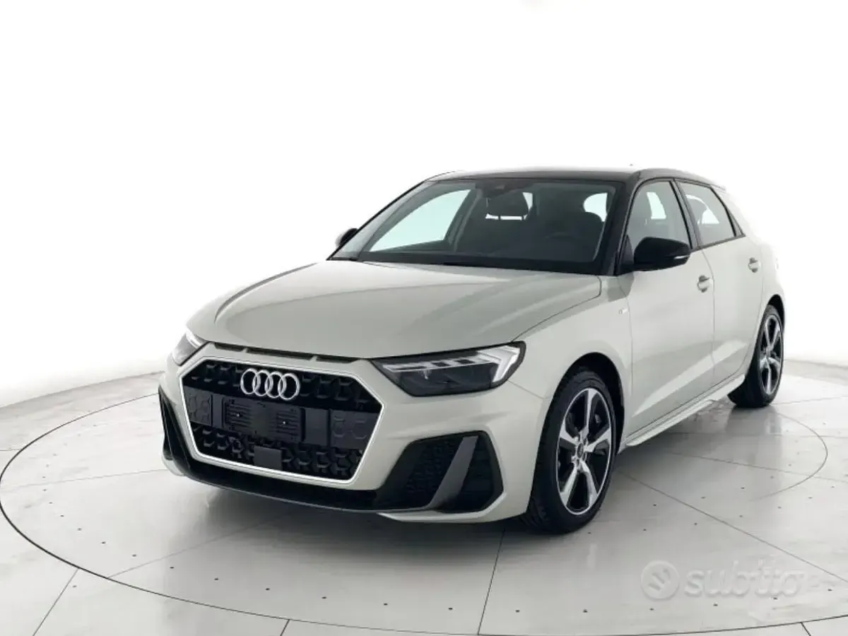 Nuova Audi A1 Sportback S-Line 116 CV (85 kW) 2026 Grigio Utilitaria