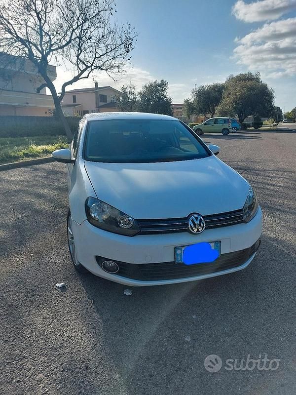 Usata VW Golf VI 140 CV (102 kW) 2011 Bianco Utilitaria