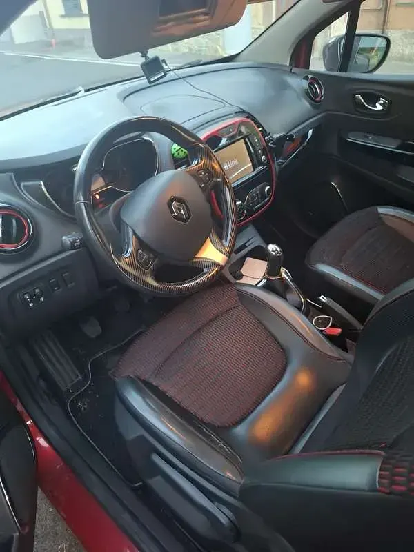 Usata Renault Captur 90 CV (66 kW) 2016 SUV