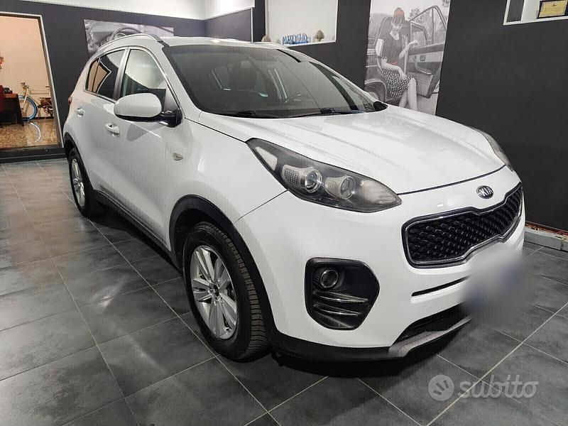 Bianco Usata 2018 Kia Sportage SUV | 14.500 € (Buon prezzo) - Immagine 1/4
