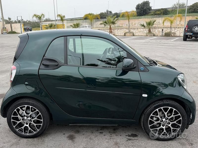 Usata Smart ForTwo Electric Drive 60 kW (82 CV) 2022 Verde Coupé
