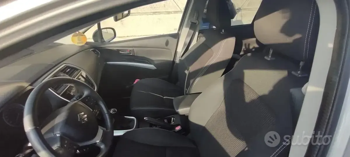 Usata Suzuki SX4 S-Cross 111 CV (81 kW) 2019 Grigio SUV