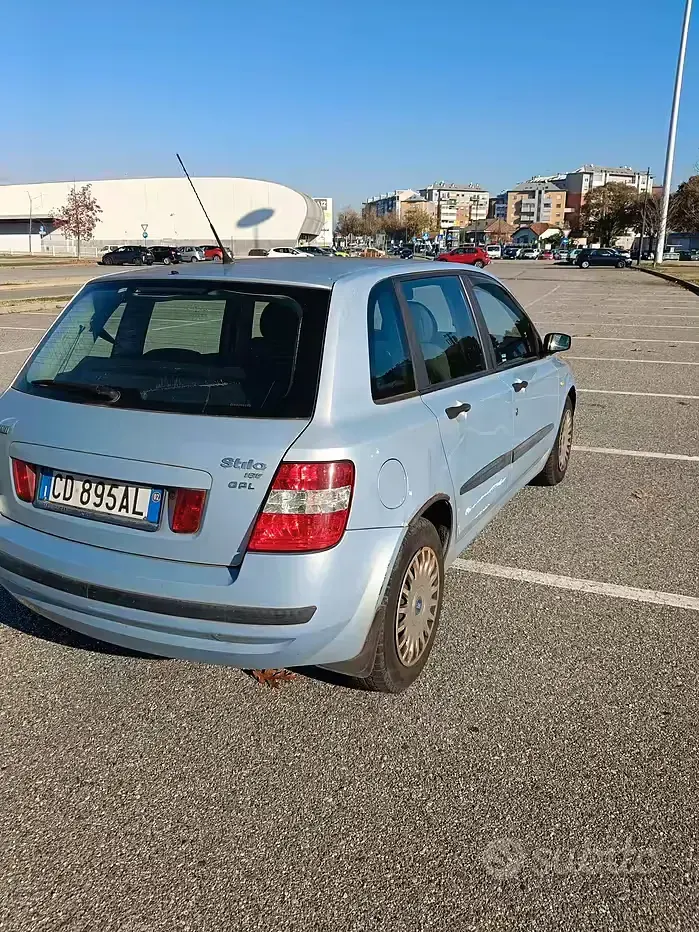 Usata Fiat Stilo 103 CV (75 kW) 2002 Berlina