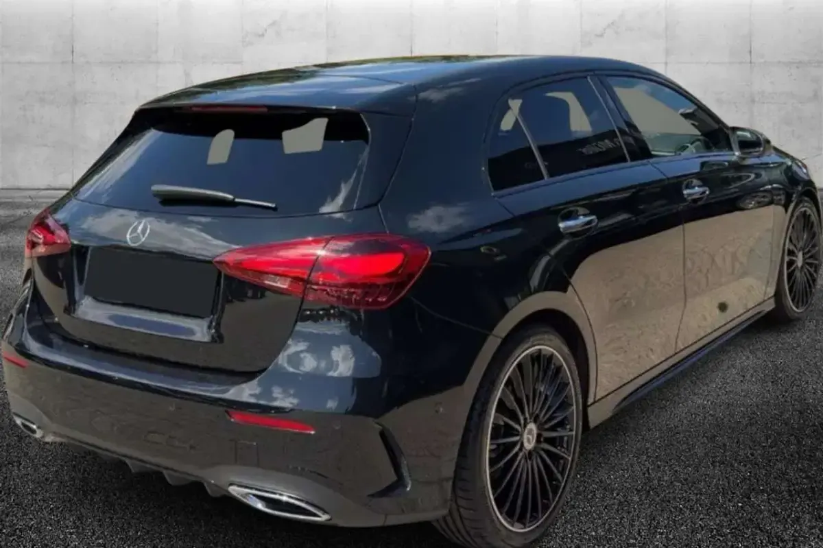 Usata Mercedes A200 AMG Line Premium 150 CV (110 kW) 2025 Nero Berlina