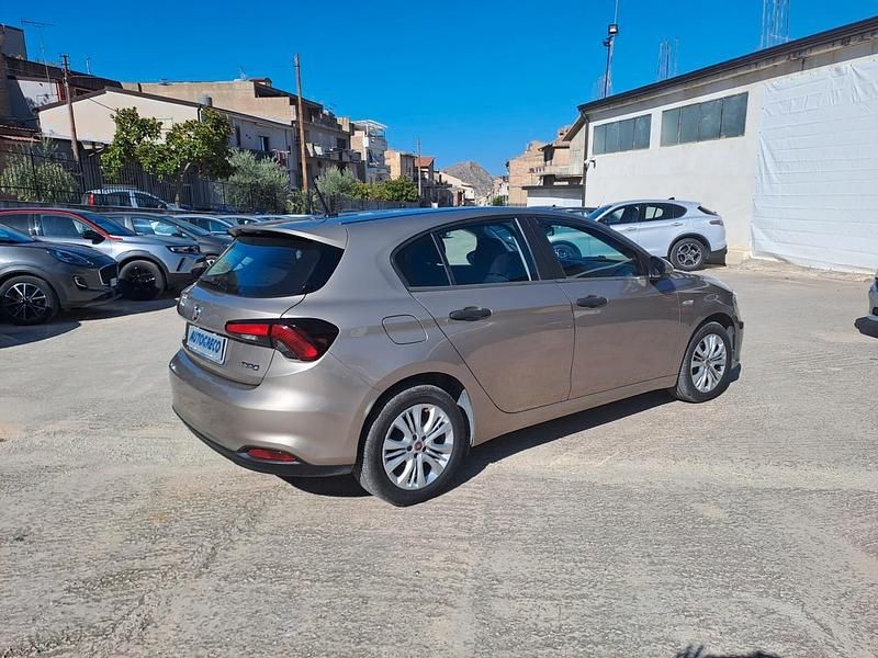 Usata Fiat Tipo Easy 95 CV (69 kW) 2020 Marrone Berlina