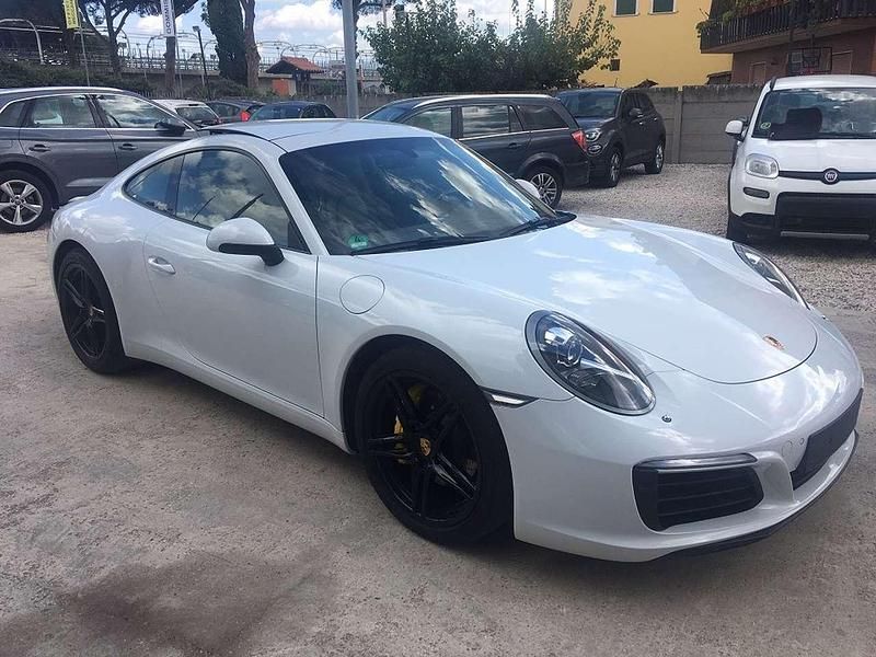 Usata Porsche 911 Carrera 370 CV (272 kW) 2018 Perlato Coupé