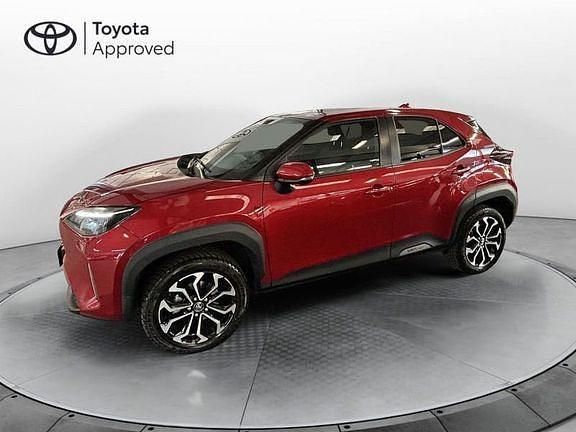 Usata Toyota Yaris Cross Trend 116 CV (85 kW) 2022 Rosso SUV