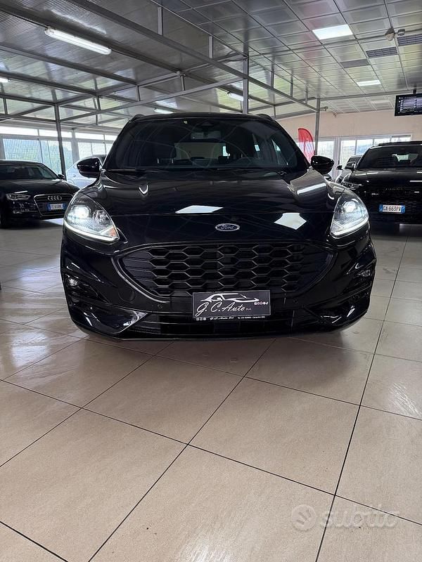 Usata Ford Kuga ST-Line 120 CV (88 kW) 2022 Nero SUV