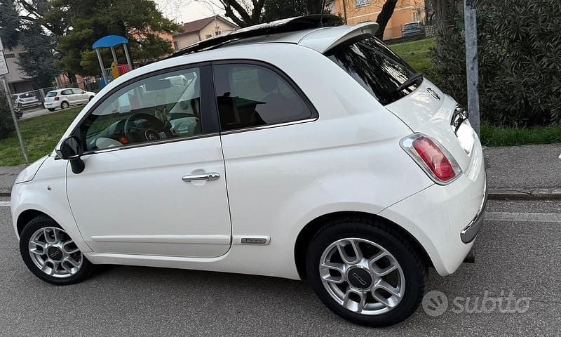 Usata Fiat 500 Lounge 75 CV (55 kW) 2008 Bianco Cabrio