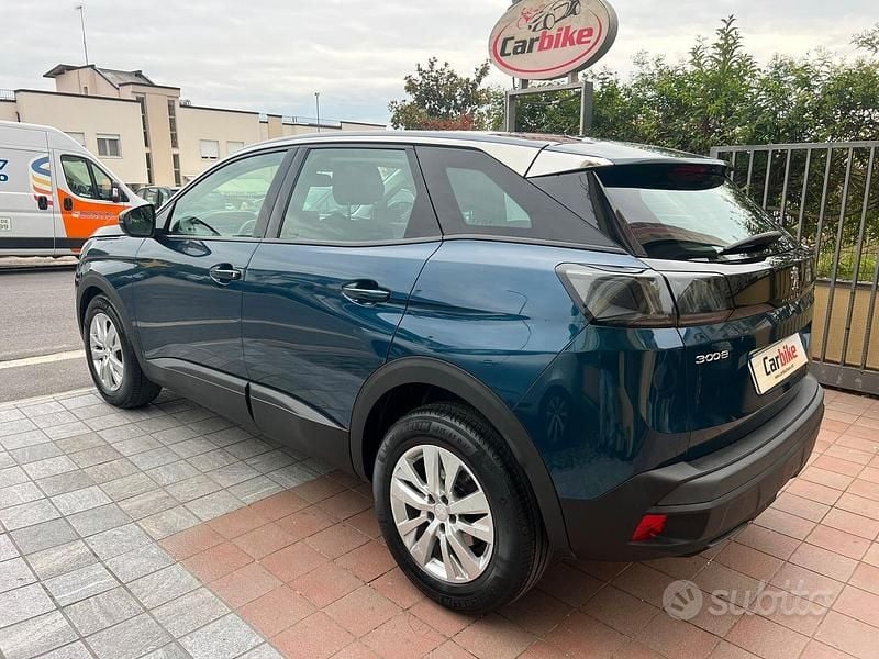 Usata Peugeot 3008 Allure 131 CV (96 kW) 2021 Blu Berlina