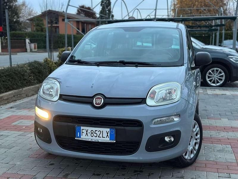 Grigio Usata 2019 Fiat Panda Lounge Tre volumi | 7990 € (Buon prezzo) - Immagine 1/4