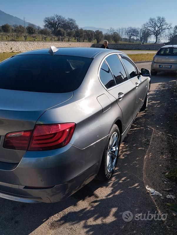 Usata BMW 520 2011 Grigio Berlina