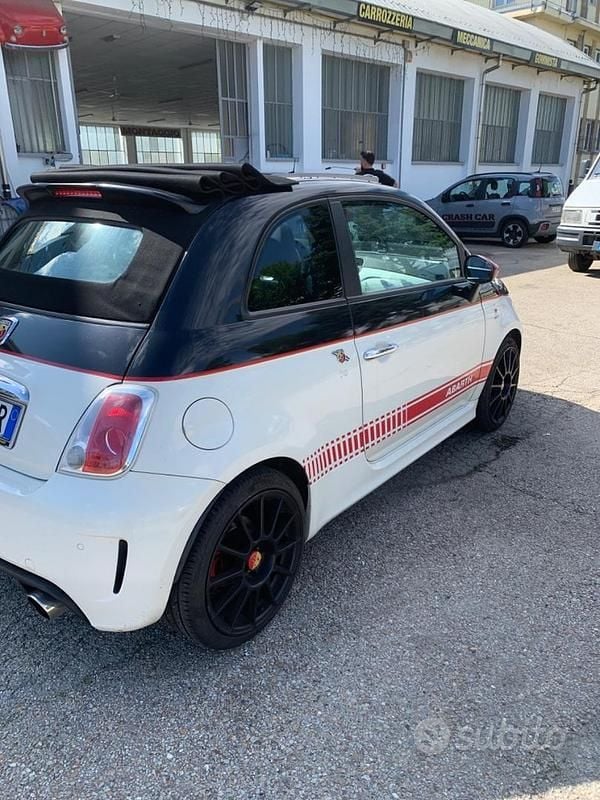 Usata Abarth 500C 140 CV (102 kW) 2012 Bianco Cabrio