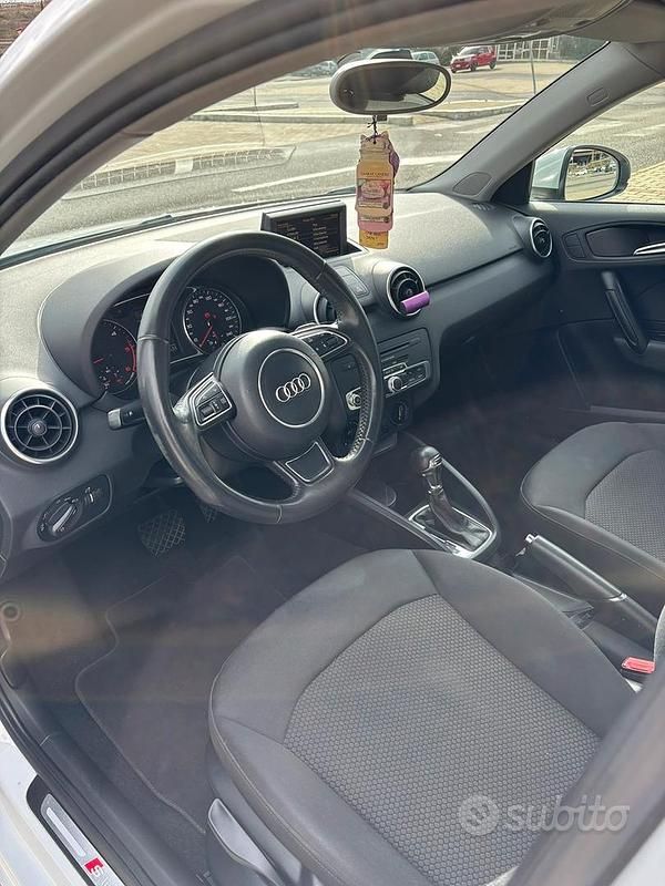 Usata Audi A1 Sportback S-Line 90 CV (66 kW) 2013 Bianco Utilitaria