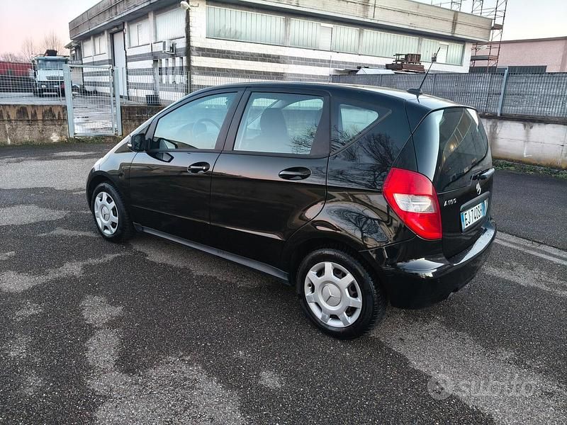 Usata Mercedes A160 95 CV (69 kW) 2011 Nero Berlina