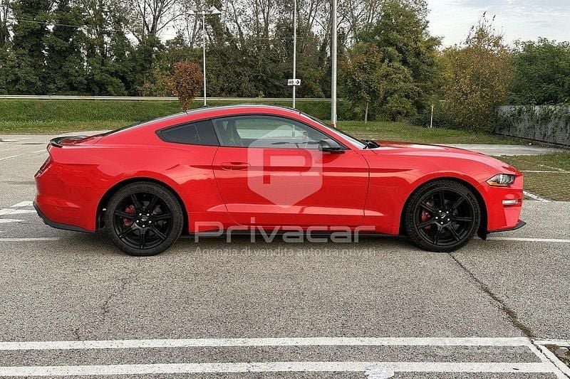 Usata Ford Mustang Fastback 314 CV (230 kW) 2019 Rosso Coupé
