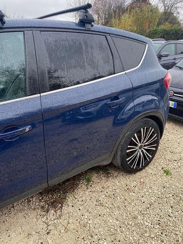 Usata Ford Kuga Titanium 163 CV (119 kW) 2012 Blu/azzurro SUV