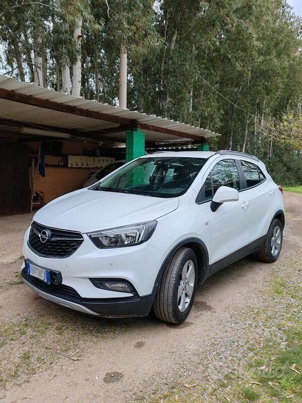 Bianco Usata 2018 Opel Mokka SUV | 13.000 € (Buon prezzo) - Immagine 1/3