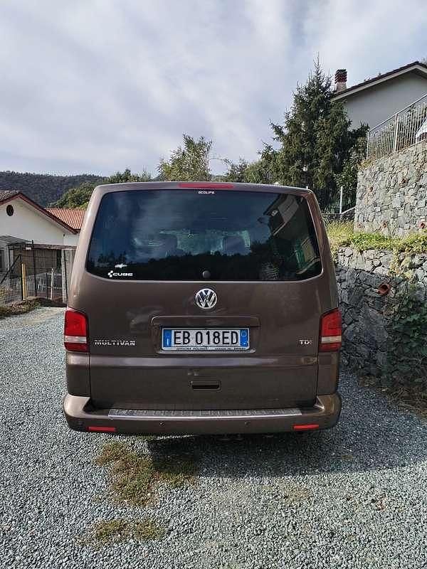 Usata VW Multivan Highline 140 CV (102 kW) 2010 Furgone