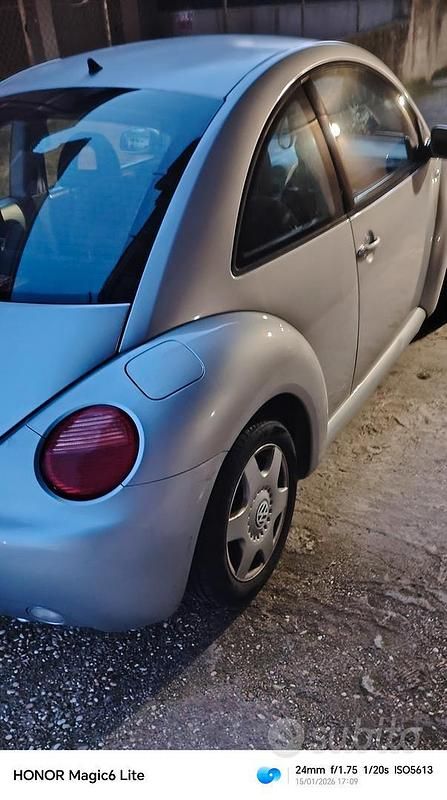 Usata VW New Beetle 2002 Grigio Utilitaria