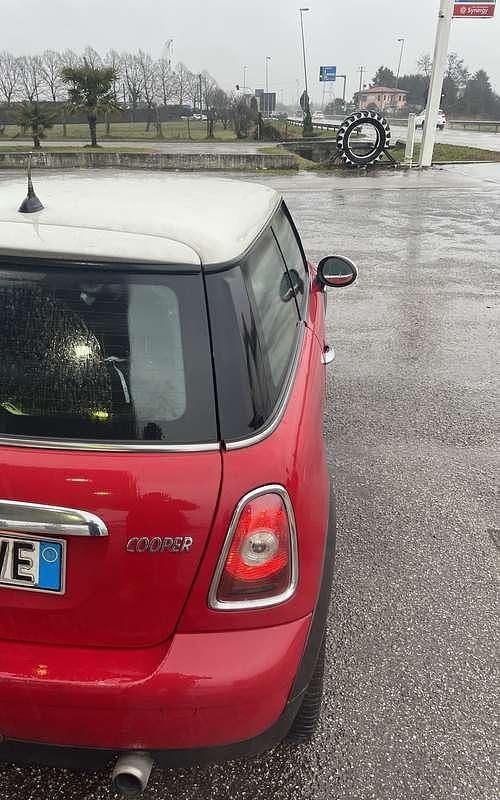 Usata Mini Cooper Pepper 120 CV (88 kW) 2006 Rosso Utilitaria