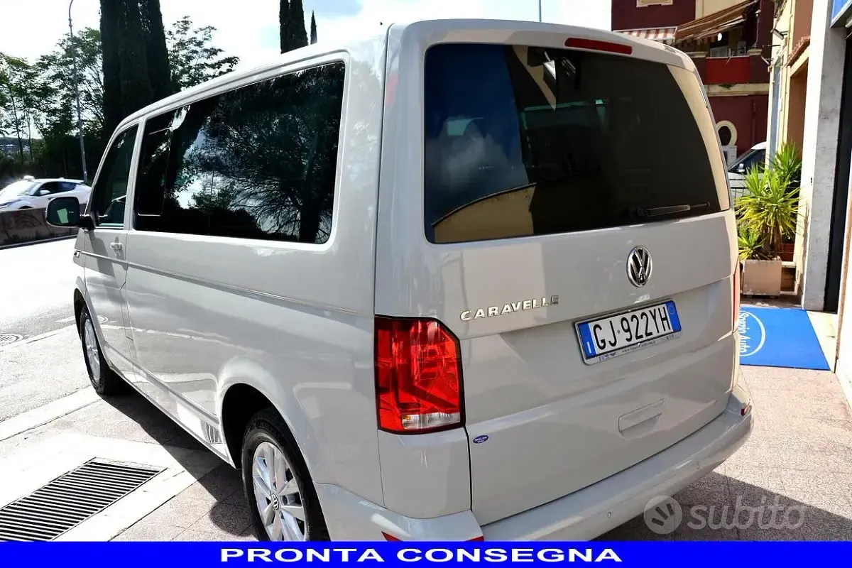 Usata VW Caravelle 150 CV (110 kW) 2022 Beige Furgone