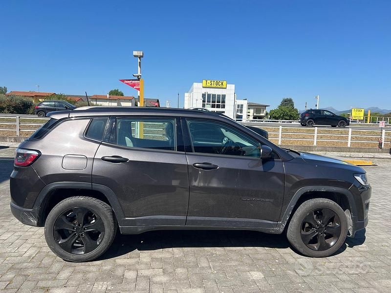 Usata Jeep Compass Night Eagle 140 CV (102 kW) 2020 Grigio SUV