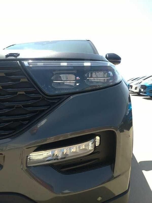 Usata Ford Explorer ST-Line 457 CV (336 kW) 2020 Grigio SUV