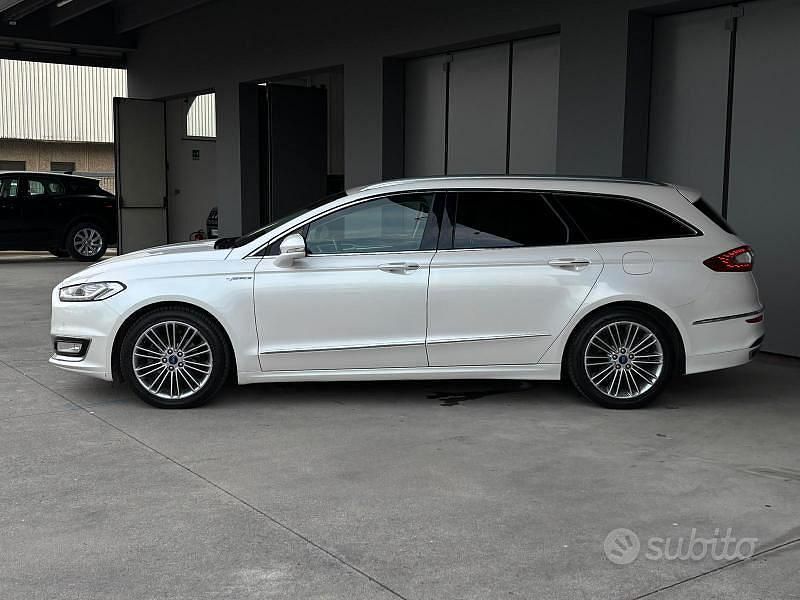 Usata Ford Mondeo Vignale 150 CV (110 kW) 2017 Bianco Station wagon