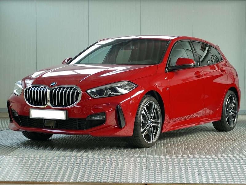 Rosso Usata 2024 BMW 118 M Sport Due volumi | 27.500 € (Super prezzo) - Immagine 1/4