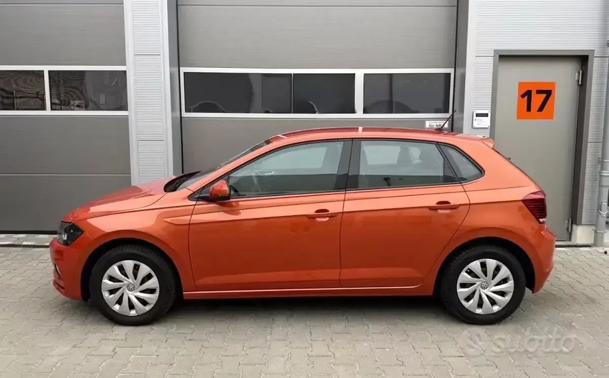 Usata VW Polo Comfortline 65 CV (47 kW) 2018 Arancione Utilitaria