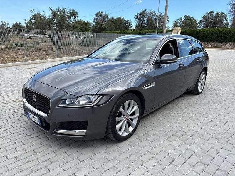 Usata Jaguar XF 179 CV (131 kW) 2018 Grigio Station wagon
