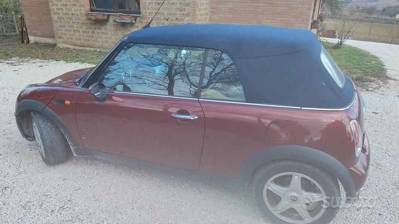 Usata Mini Cooper Cabriolet 116 CV (85 kW) 2008 Cabrio