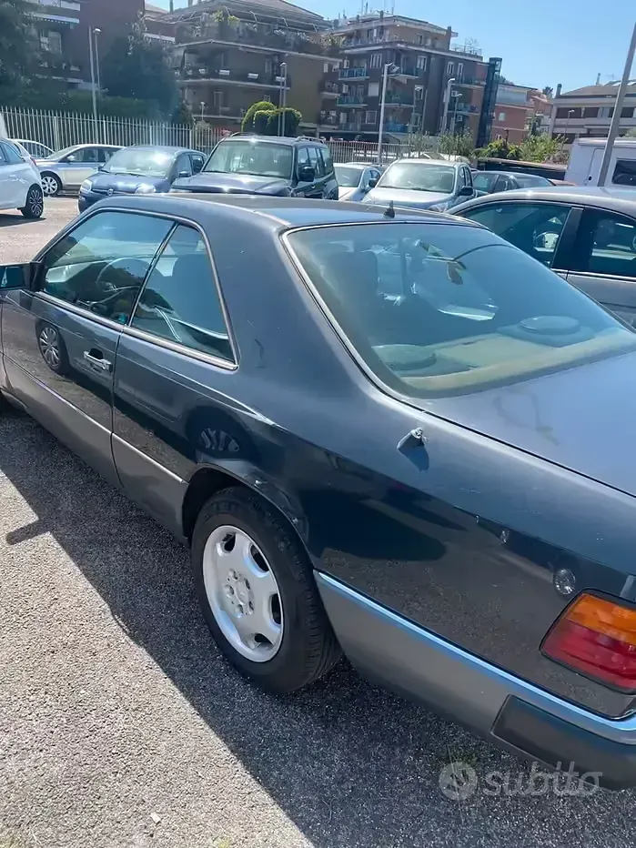 Usata Mercedes 230 136 CV (100 kW) 1990 Nero Coupé