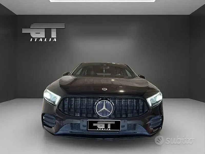 Usata Mercedes A180 AMG line 116 CV (85 kW) 2021 Nero Berlina