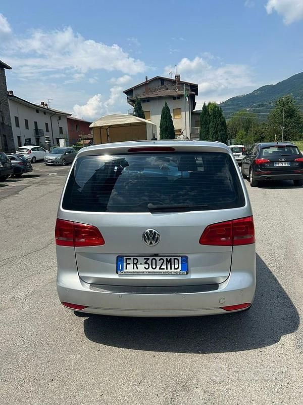 Usata VW Touran 102 CV (75 kW) 2016 Grigio Monovolume