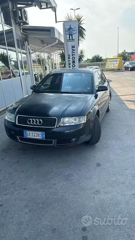 Usata Audi A4 131 CV (96 kW) 2004 Blu Station wagon