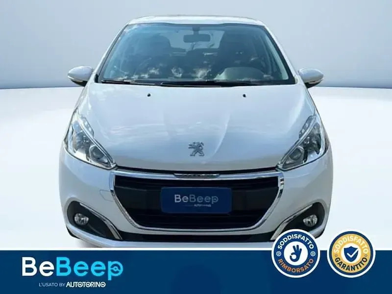 Usata Peugeot 208 Allure 82 CV (60 kW) 2016 Bianco pastello Utilitaria