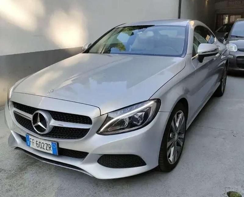Usata Mercedes C200 Premium 184 CV (135 kW) 2016 Argento Coupé
