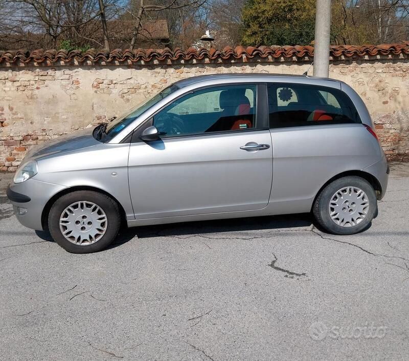 Usata Lancia Ypsilon 2006 Grigio Utilitaria