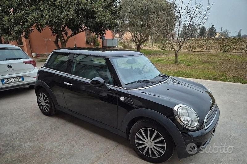 Usata Mini ONE 75 CV (55 kW) 2010 Utilitaria